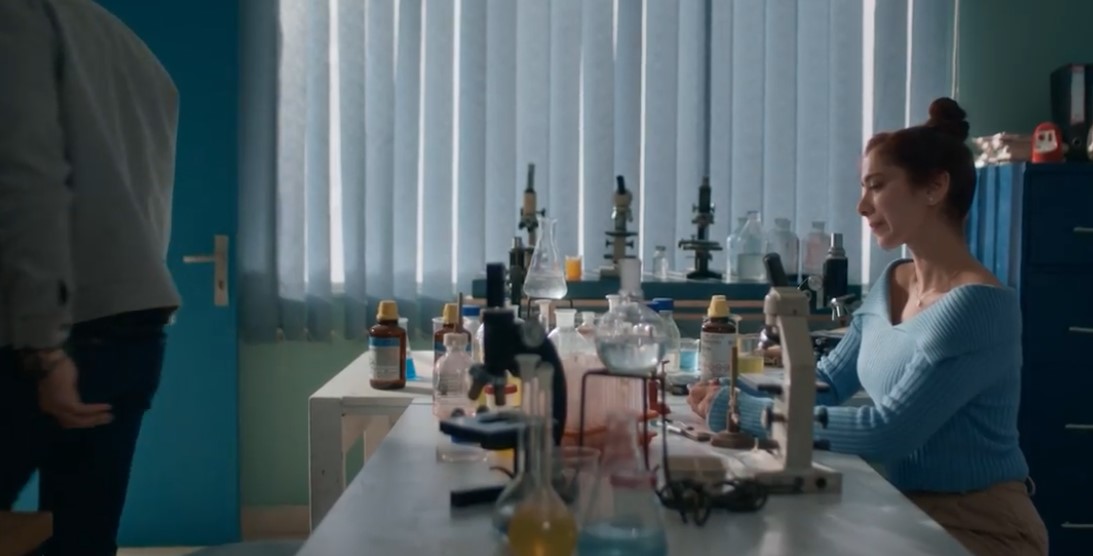 مشهد آخر من مسلسل شباب امرأة