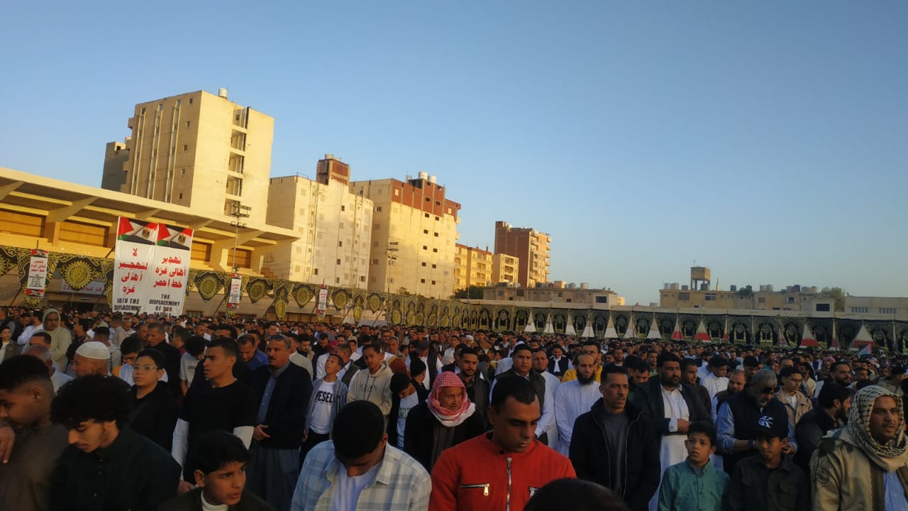 اهالي مطروح يدعمون القيادة السياسية