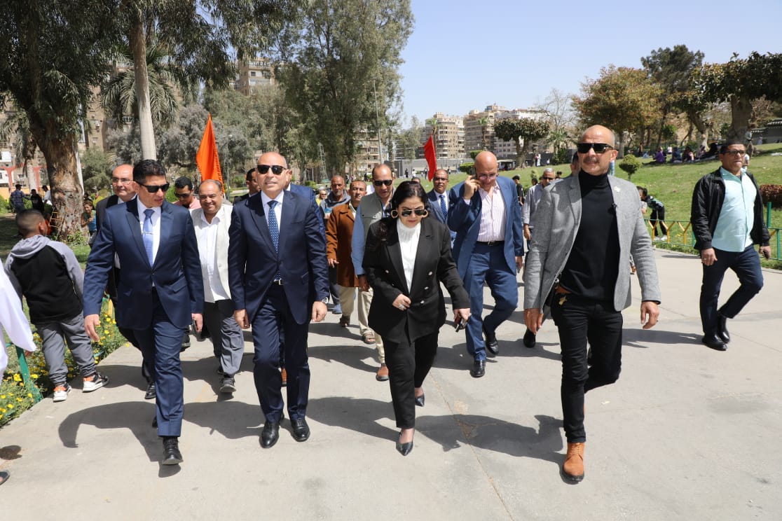 جولة محافظ القاهرة بالحديقة الدولية جولة محافظ القاهرة بالحديقة الدولية