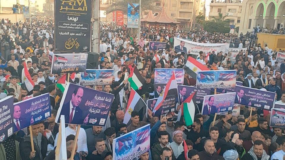 وقفات اهالي سيناء بعد صلاة العيد (21)