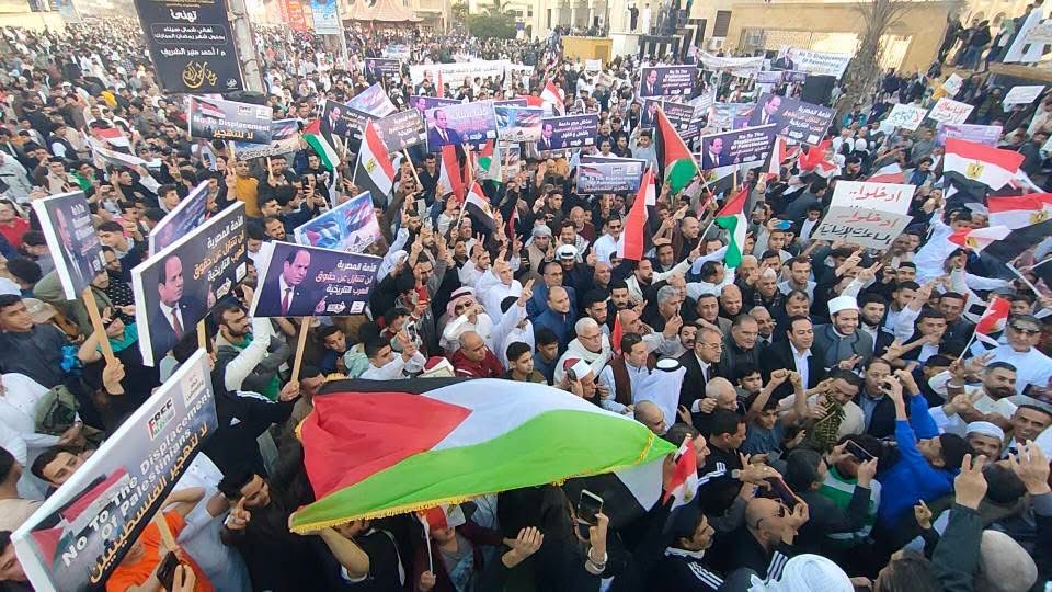 وقفات اهالي سيناء بعد صلاة العيد (22)