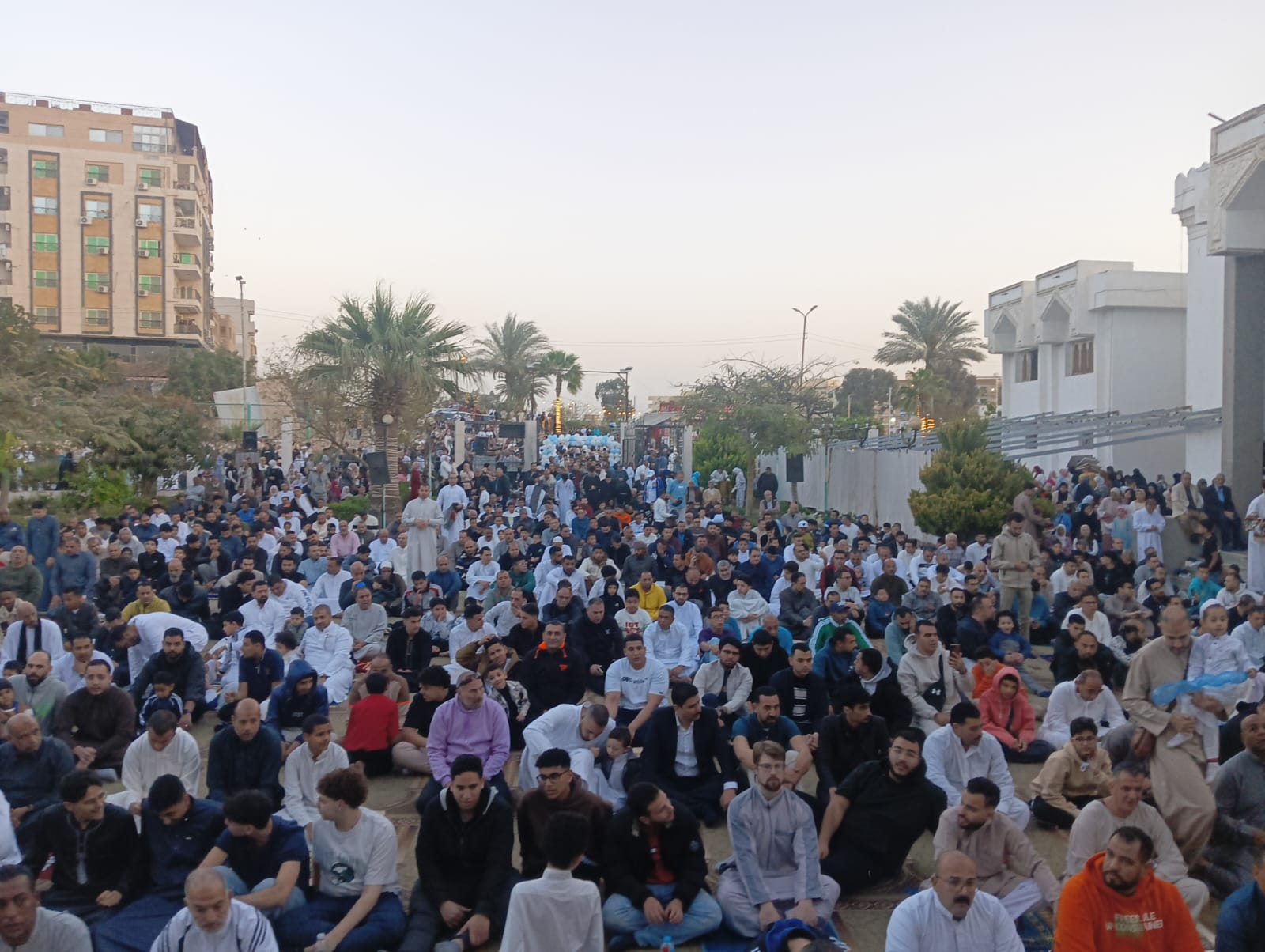 صلاة عيد الفطر المبارك بساحة ستاد الإسماعيلية (9)