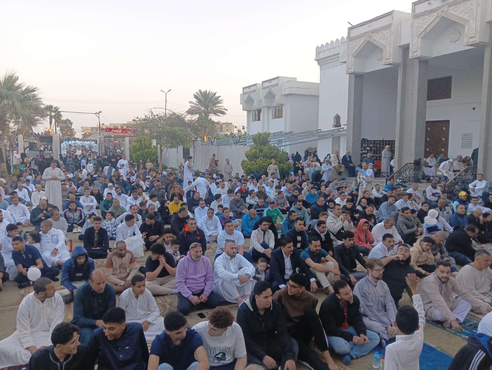 صلاة عيد الفطر المبارك بساحة ستاد الإسماعيلية (12)