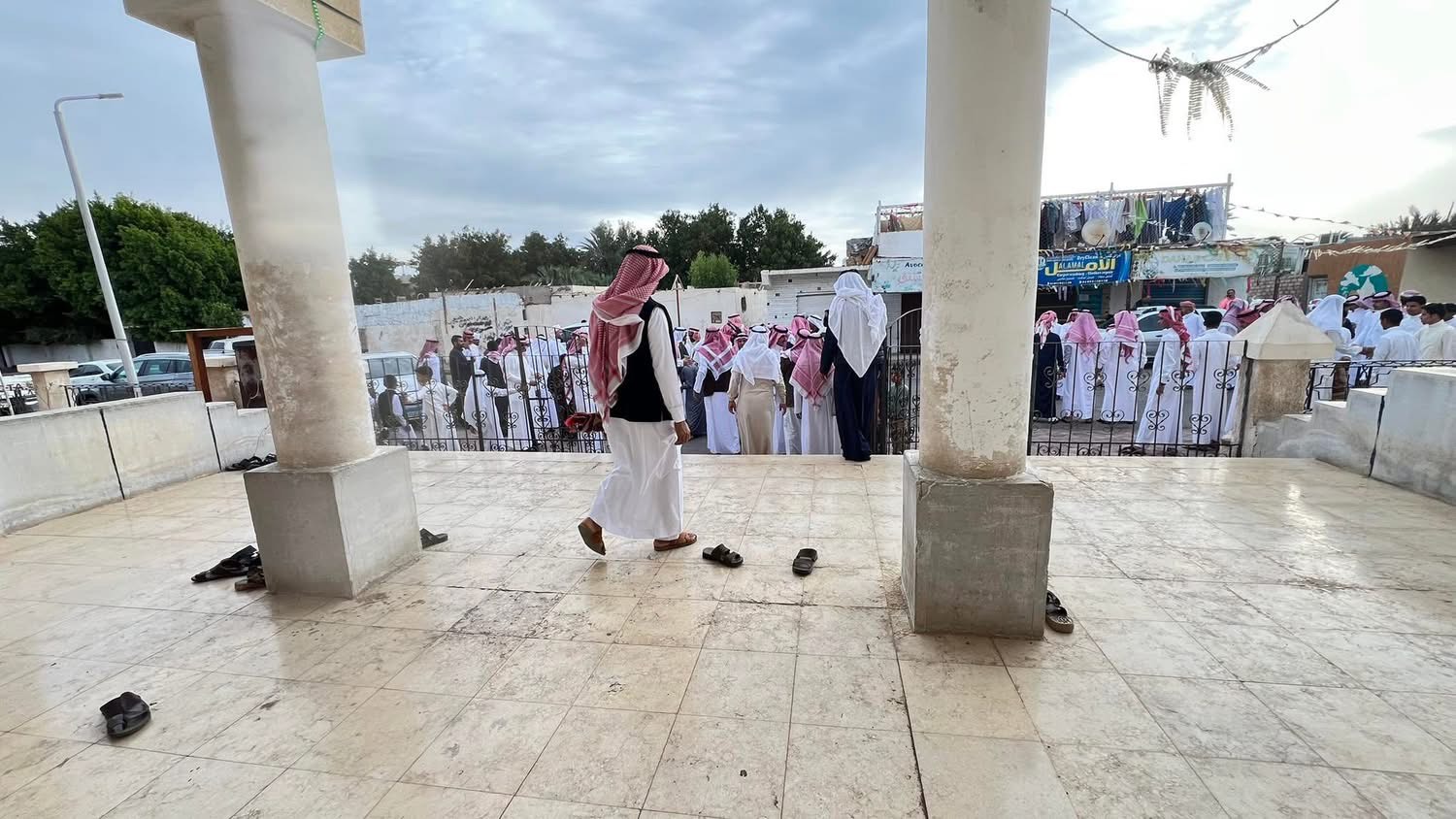 وقفات اهالي سيناء بعد صلاة العيد (24)