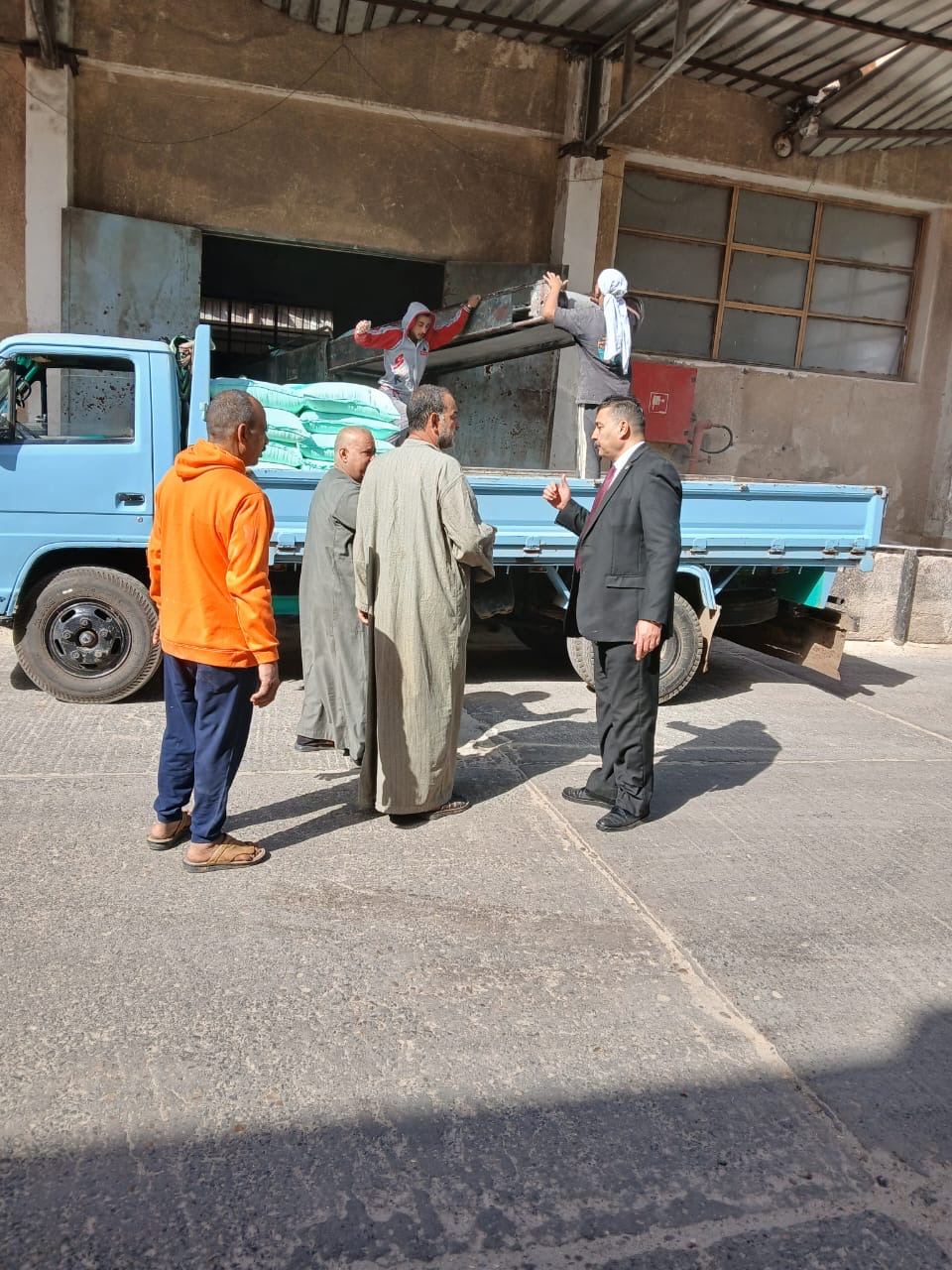 الدكتور شريف فاروق وزير التموين يتابع رقابة الأسواق خلال أول أيام عيد الفطر 2025