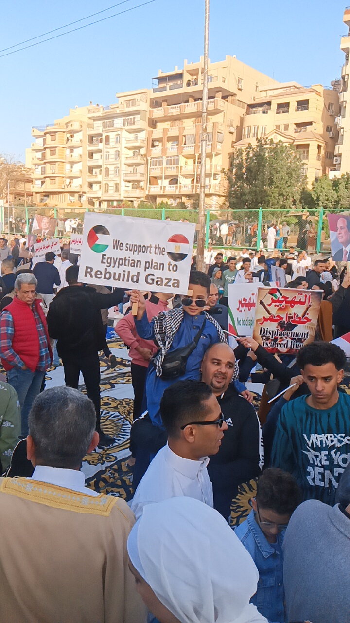 اهالى الإسماعيلية ينظمون وقفة تضامنية واحتجاجية مع اهالى غزةضد التهجير (13)