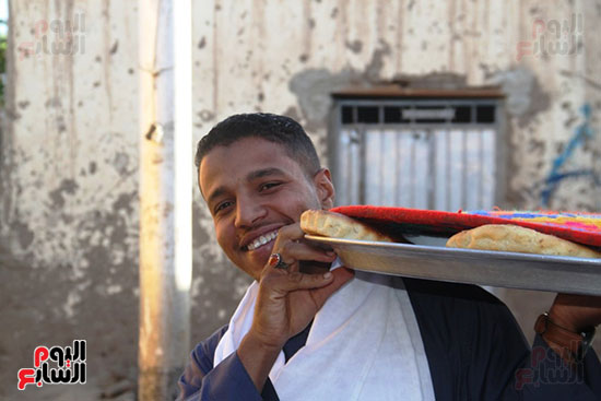 صوانى-الإفطار-مع-الشباب صوانى-الإفطار-مع-الشباب