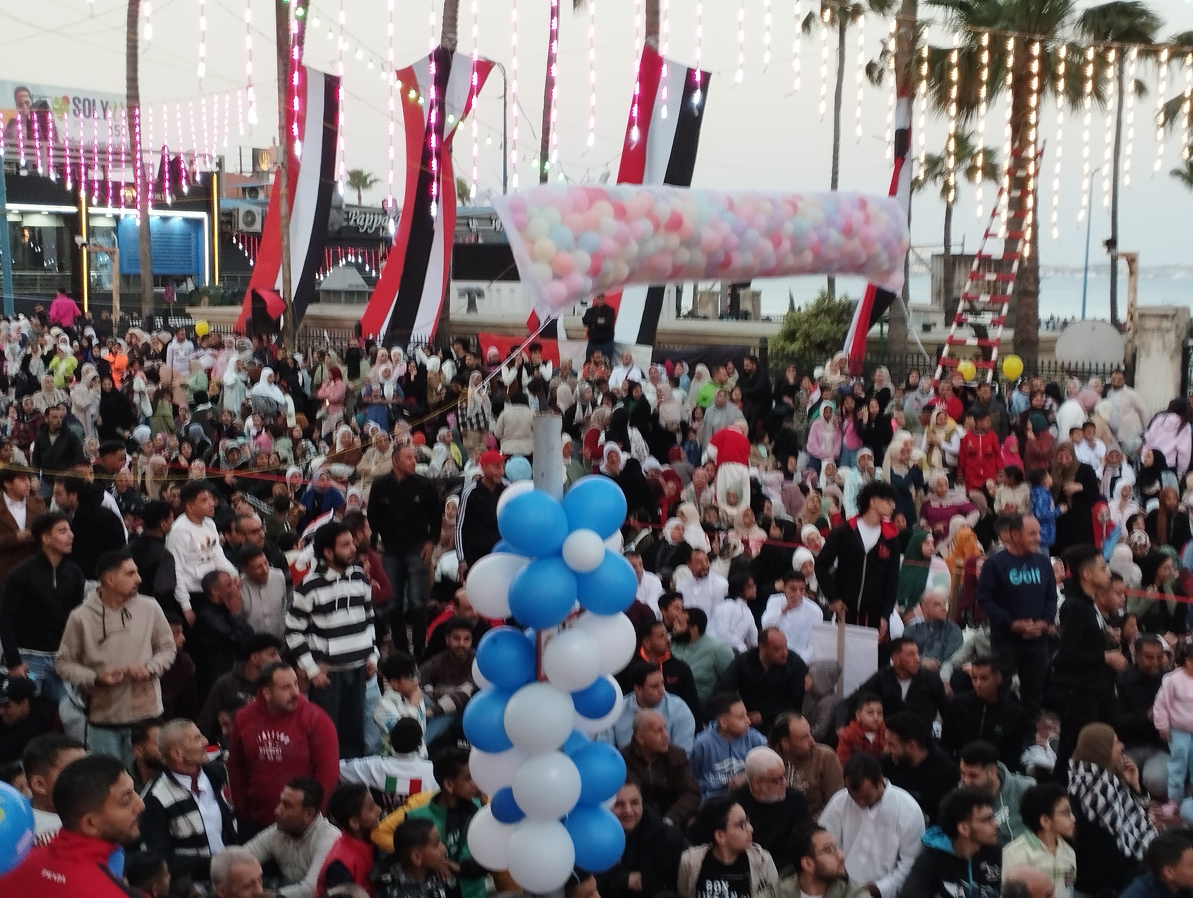 صلاة عيد الفطر المبارك في الإسكندرية صلاة عيد الفطر المبارك في الإسكندرية
