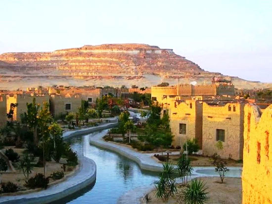 احد-فنادق-سيوة-على-الطراز-السيوي احد-فنادق-سيوة-على-الطراز-السيوي