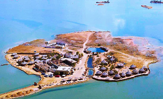 جزيرة-طغاغين-في-بحيرات--واحة-سيوة جزيرة-طغاغين-في-بحيرات--واحة-سيوة