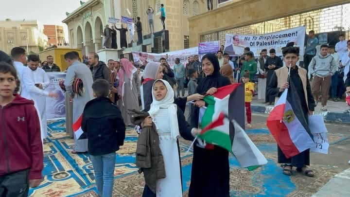 وقفات اهالي سيناء بعد صلاة العيد (26)