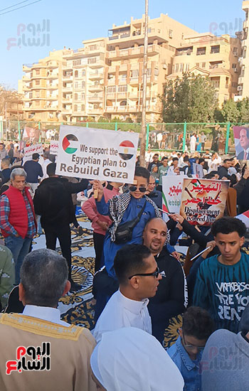 اهالى-الإسماعيلية-ينظمون-وقفة-تضامنية-واحتجاجية-مع-اهالى-غزةضد-التهجير-(13)