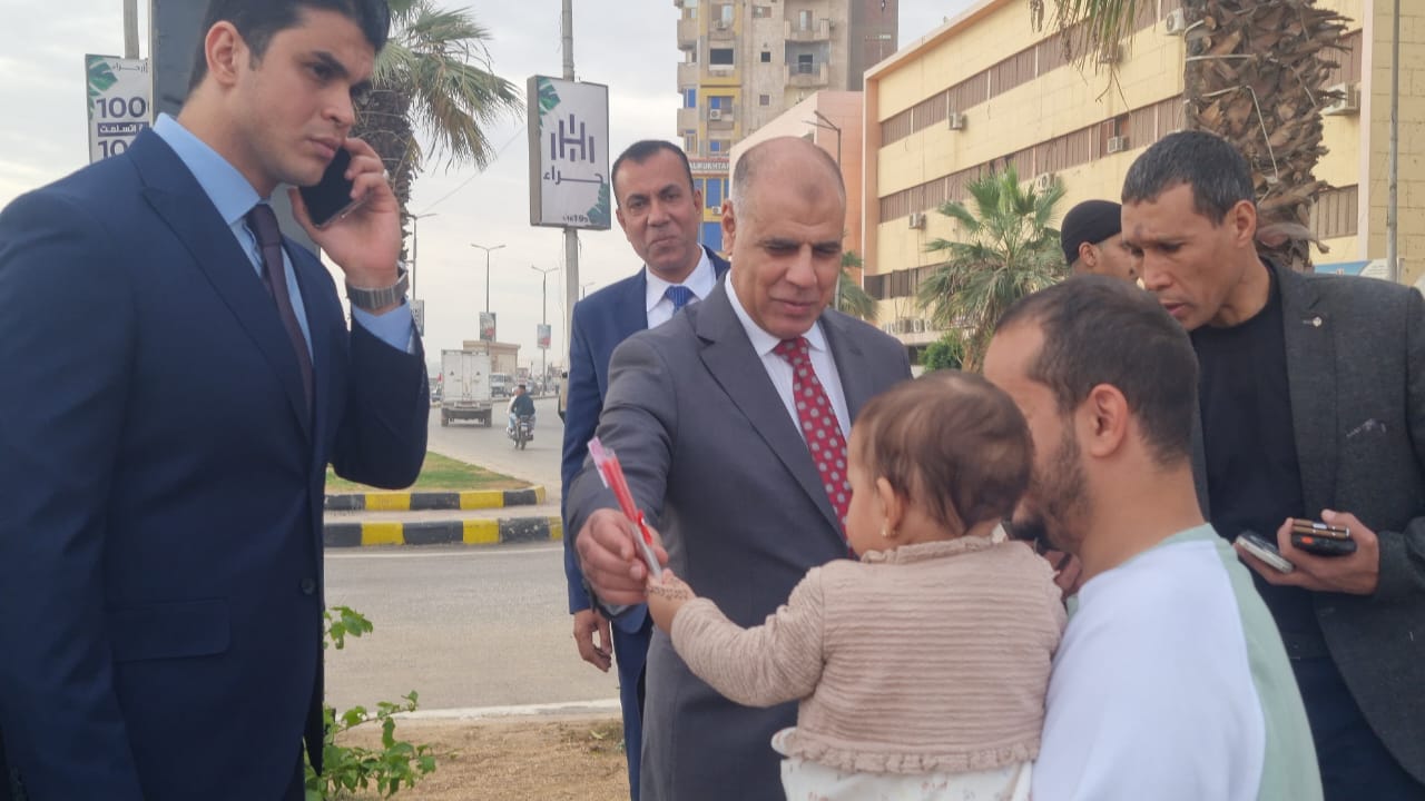  مشاركة المواطنين الإحتفال بعيد الفطر 