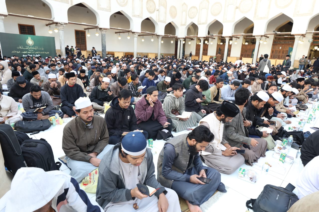 طلاب جامعة الأزهر طلاب جامعة الأزهر