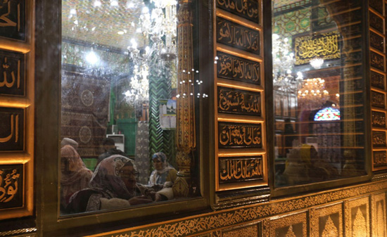 يحتفلون بشهر رمضان المبارك (1)