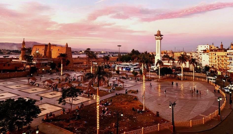 ساحة مسجد سيدي أبو الحجاج الأقصرى