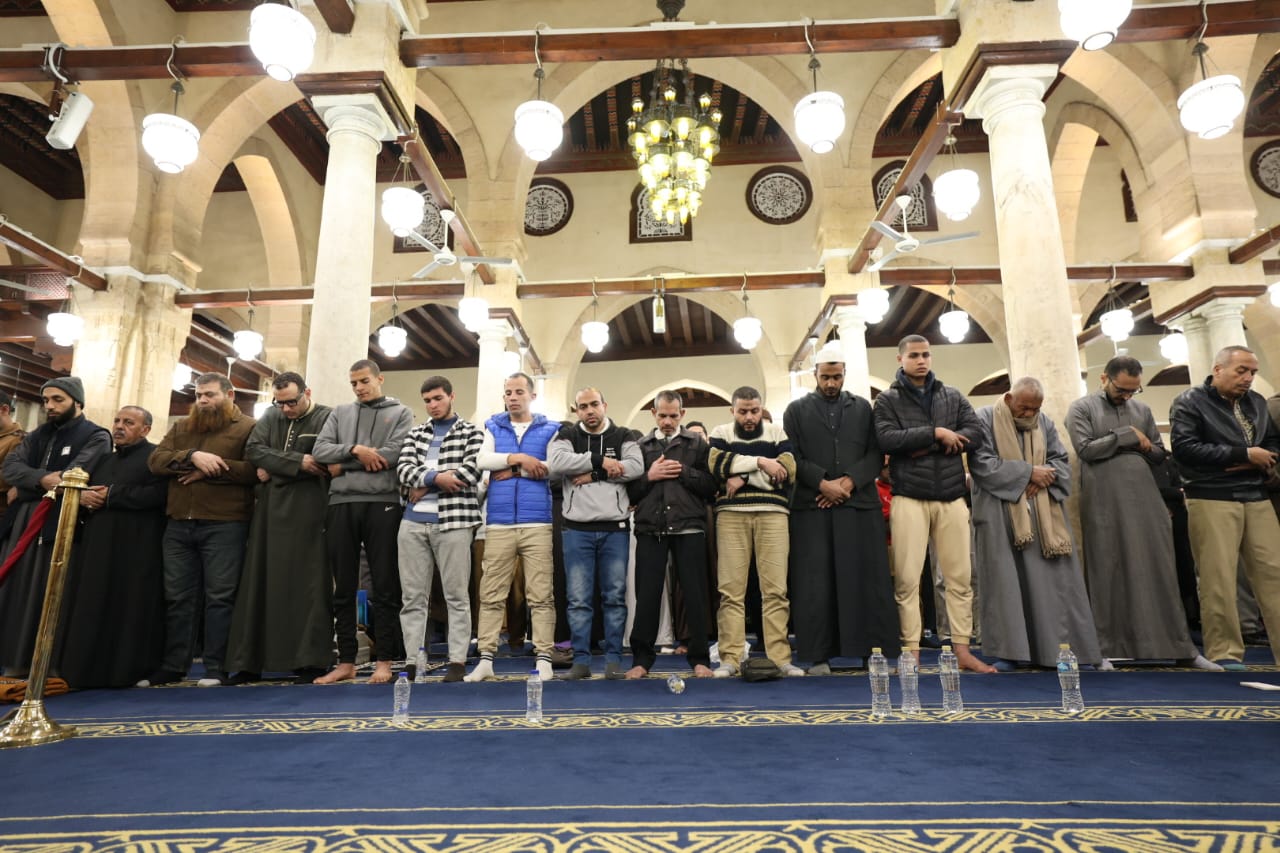 المصلون المصلون