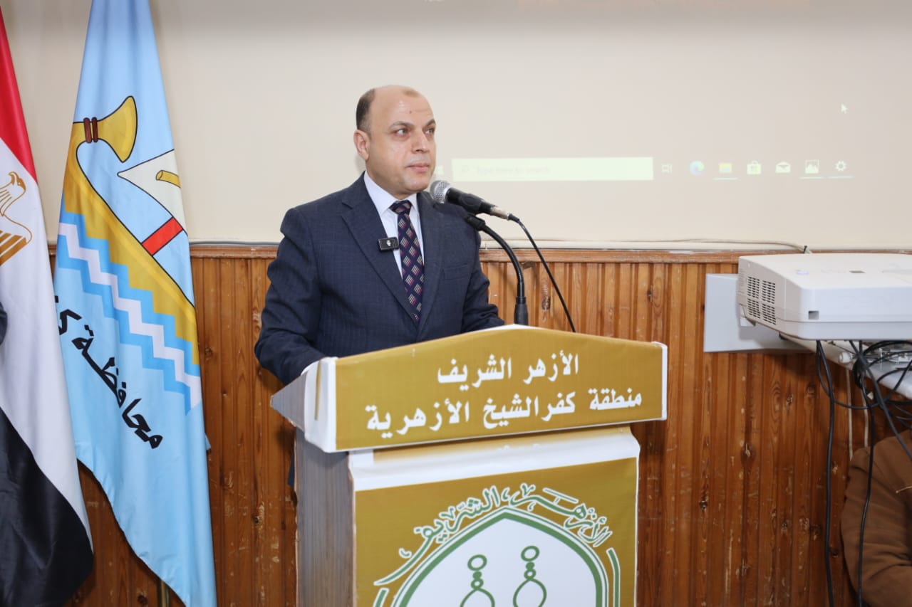 اللواء الدكتور علاء عبد المعغطي محافظ كفر الشيخ يلقي كلمته اللواء الدكتور علاء عبد المعغطي محافظ كفر الشيخ يلقي كلمته