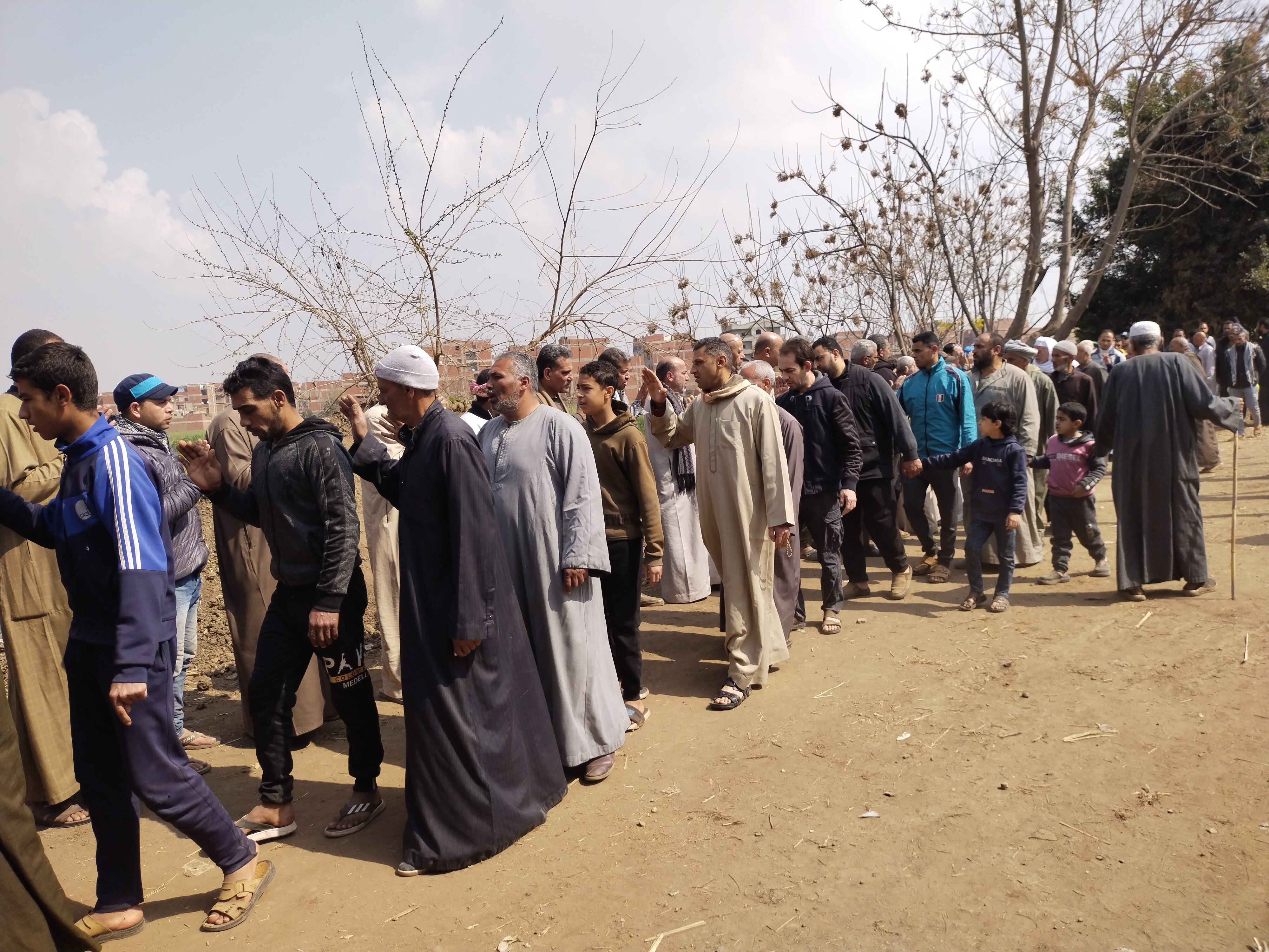 تشييع جثمان عادل