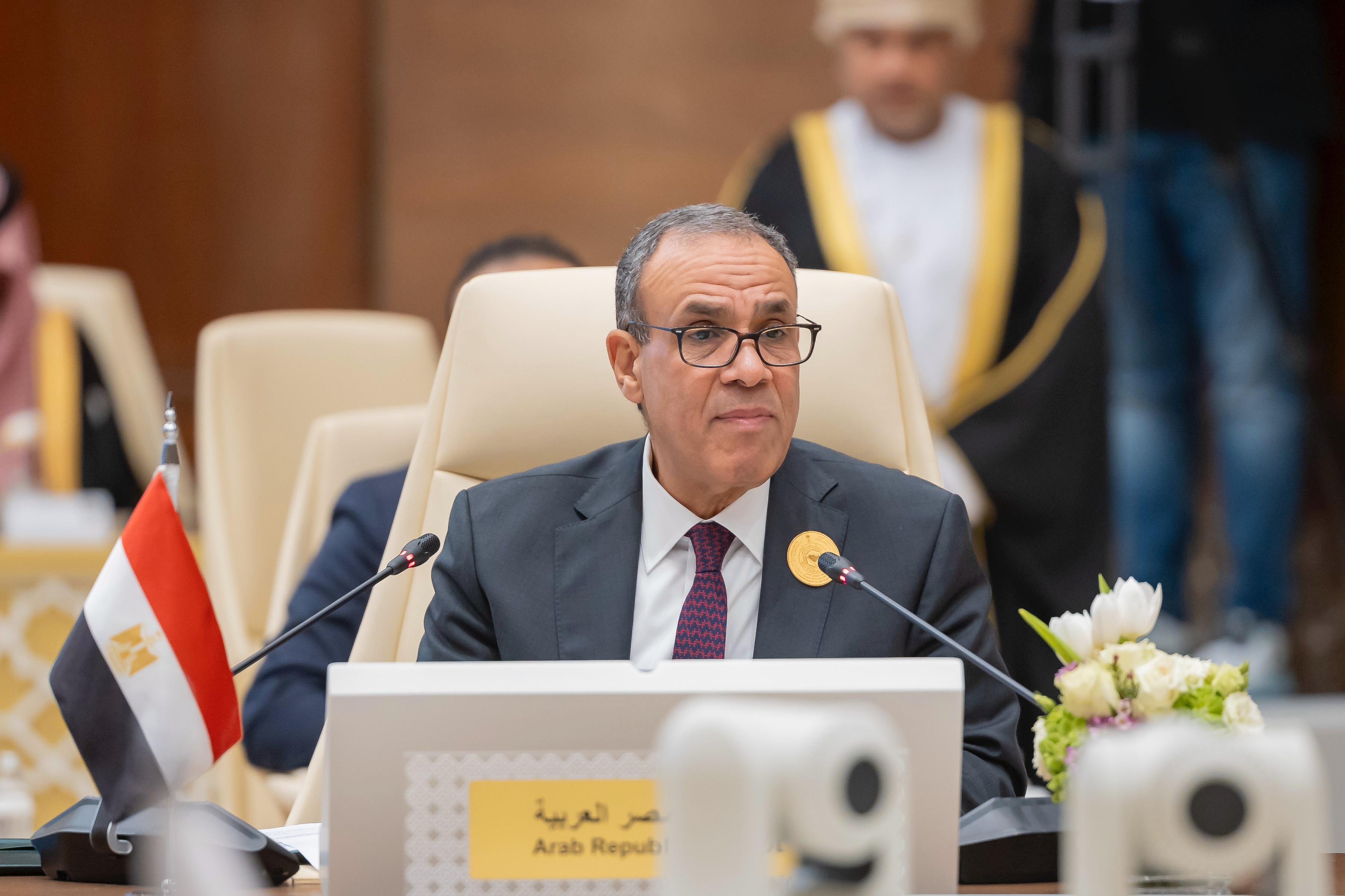 وزير الخارجية (2)