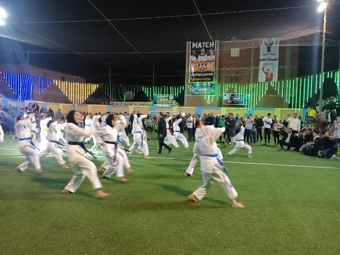جانب من العروض الرياضية جانب من العروض الرياضية
