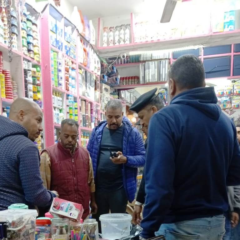 حملة على محلات بيع الألعاب النارية حملة على محلات بيع الألعاب النارية