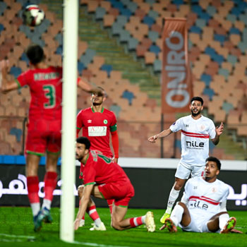 لحظة تسجيل دونجا الهدف الأول لحظة تسجيل دونجا الهدف الأول