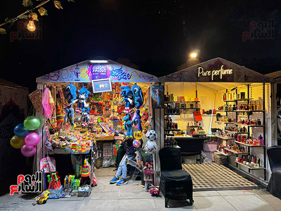 أكشاك الباعة فى الممشى