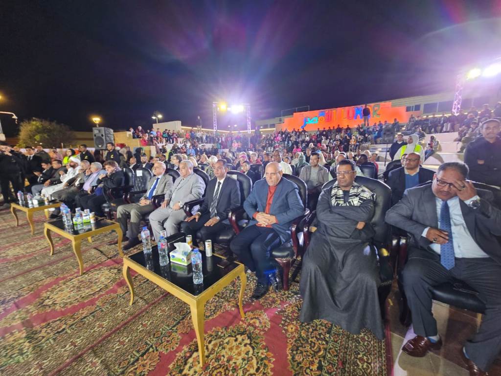 دعم المسئولين والنواب لشباب مبادرة ظواهر بالأقصر دعم المسئولين والنواب لشباب مبادرة ظواهر بالأقصر