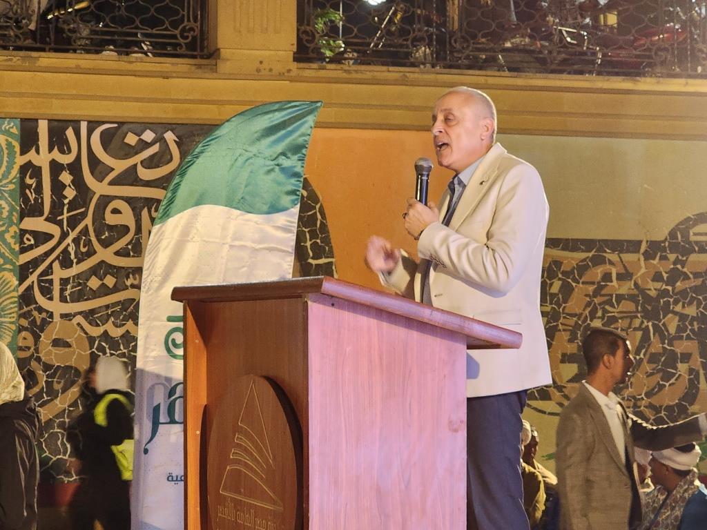 محافظ الأقصر يؤكد على إبداع وتميز ظواهر فى تقديم المواهب للجمهور محافظ الأقصر يؤكد على إبداع وتميز ظواهر فى تقديم المواهب للجمهور