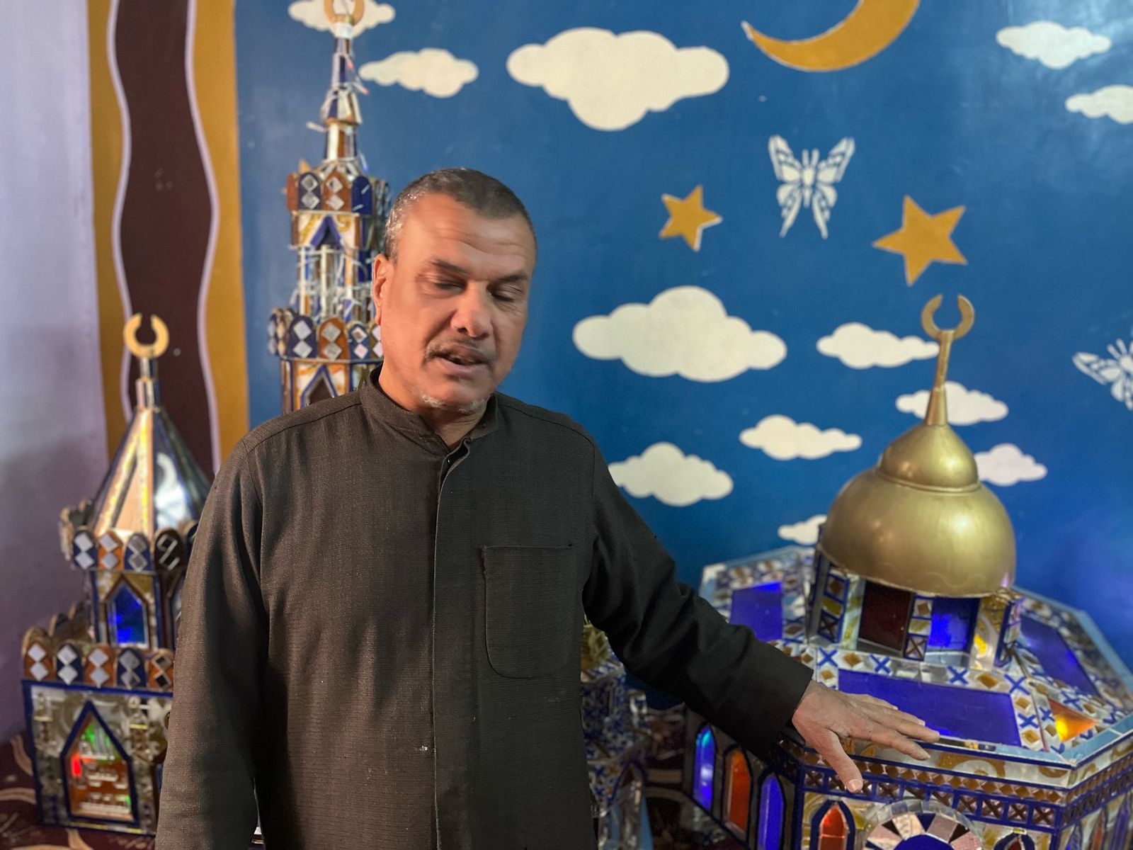 صناعة المجسمات من الزجاج الملون (1)