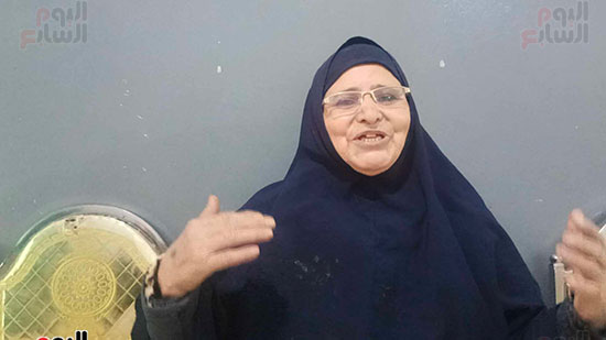 فرحة-والدة-شابين-تم-تحريرهم فرحة-والدة-شابين-تم-تحريرهم