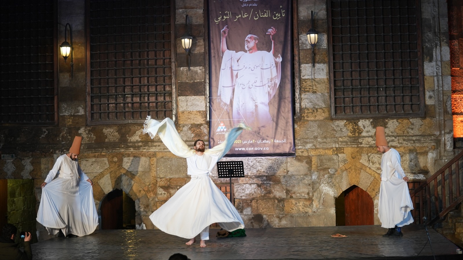 جانب من العروض جانب من العروض