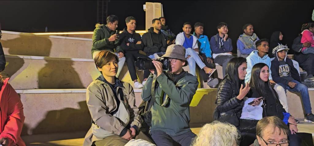 مشاركة سياح العالم فى الفعاليات الفنية لمبادرة ظواهر بالكورنيش مشاركة سياح العالم فى الفعاليات الفنية لمبادرة ظواهر بالكورنيش