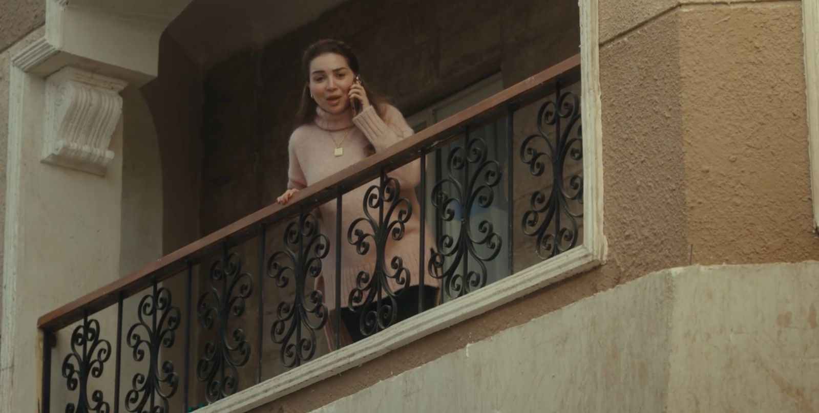 الحكاية بينا مكملة حتى لو في السر..علاقة مي عزالدين باسر ياسين في قلبي ومفتاحه (3)