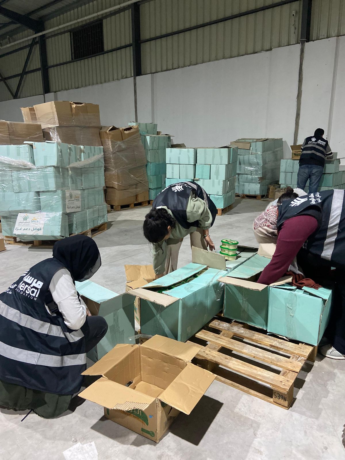  توزيع 27 ألف وجبة إفطار وخدمات للأولى بالرعاية (4)