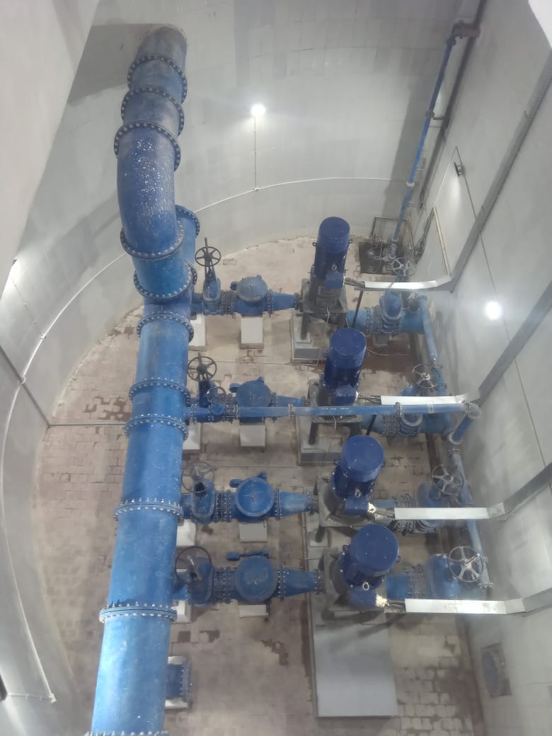 مواتير من داخل المحطة مواتير من داخل المحطة