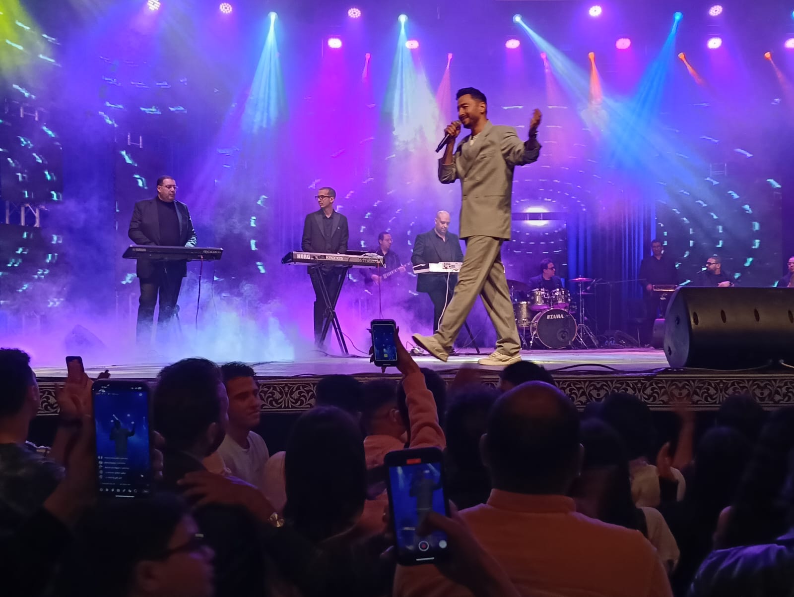 النجم حمادة هلال