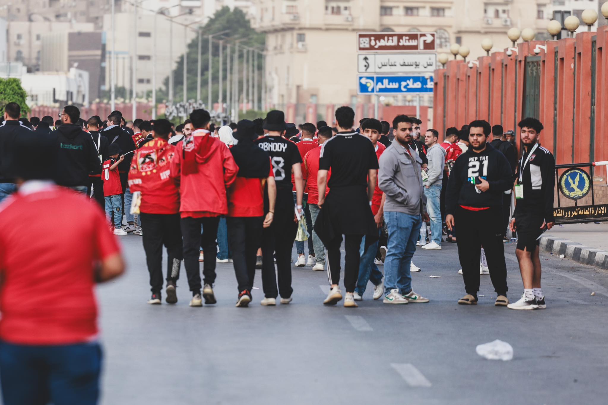 جمهور الاهلي من خارج الاستاد