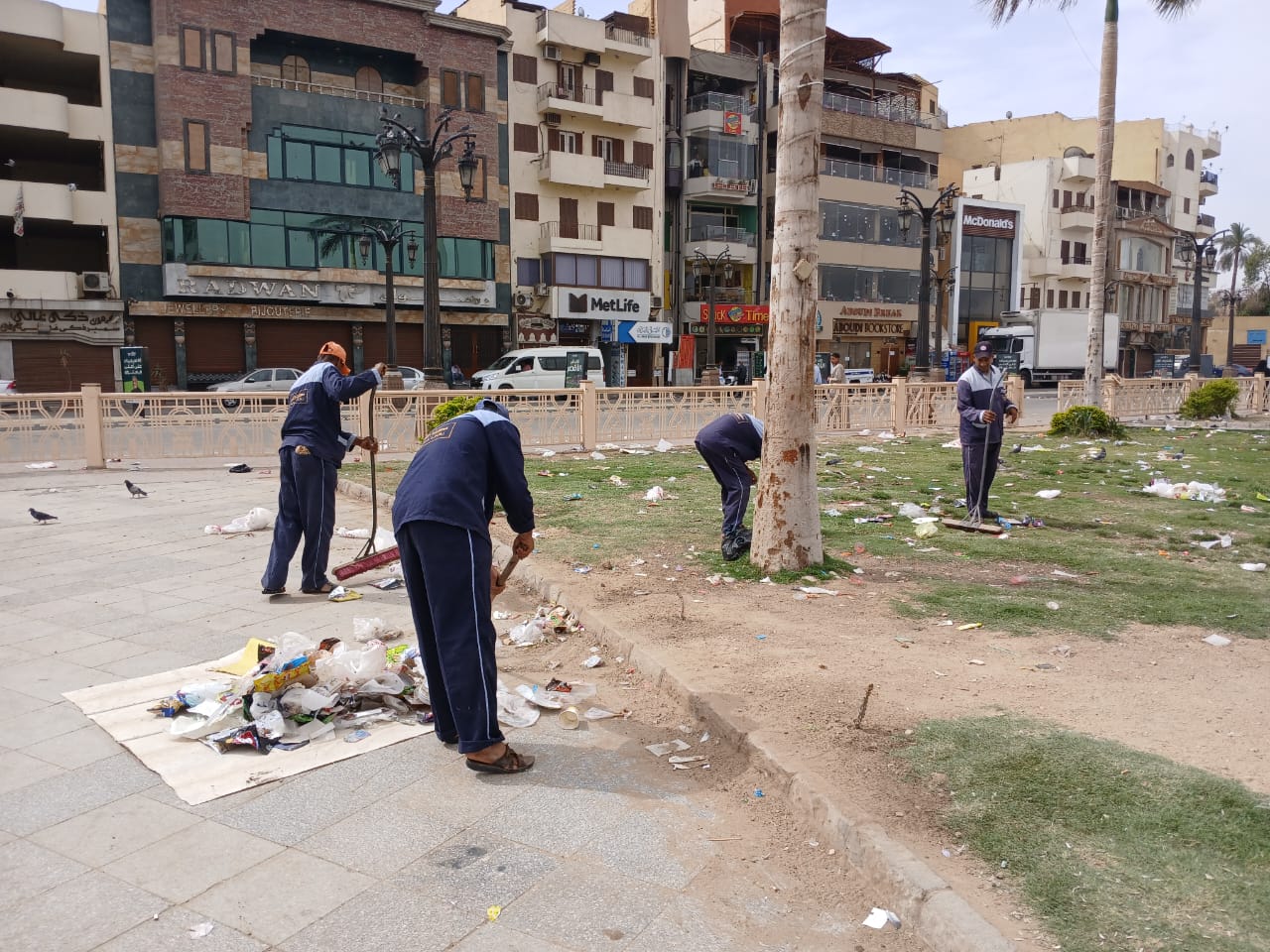 اطلاق حملات نظافة بساحة سيدي أبو الحجاج الأقصرى