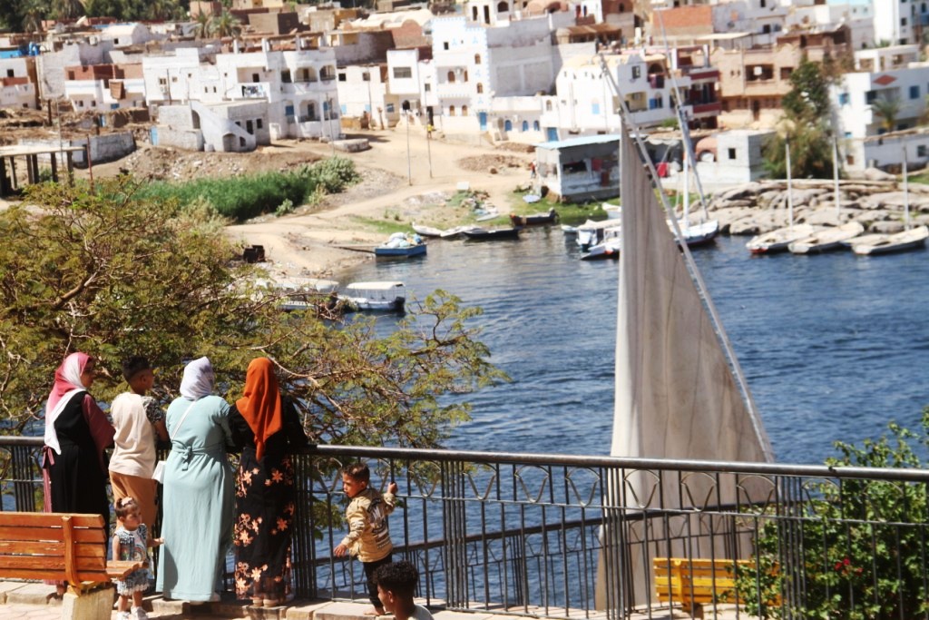 فرحة العيد من داخل حديقة فريال بأسوان (10)