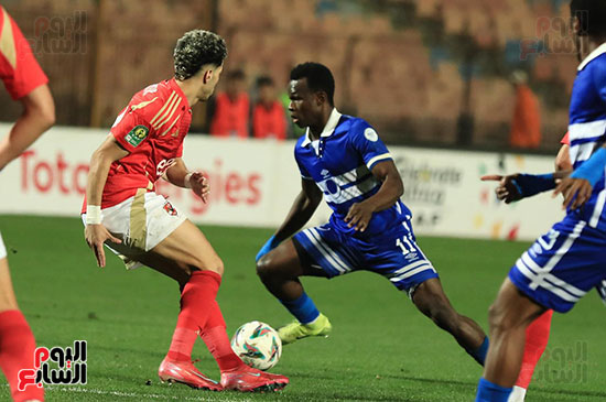 جانب من المباراة الهلال والأهلى جانب من المباراة الهلال والأهلى