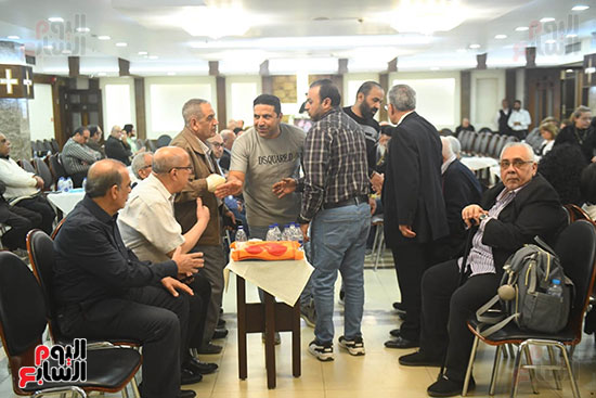 حضور كبير فى عزاء الأنبا باخوميوس حضور كبير فى عزاء الأنبا باخوميوس
