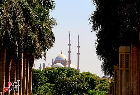 داخل حديقة الأزهر