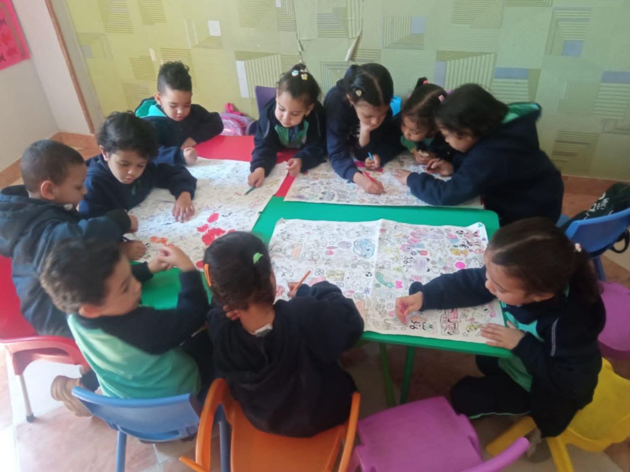 ورش لتعليم الأطفال التلوين فى قصور ثقافة الأقصر ورش لتعليم الأطفال التلوين فى قصور ثقافة الأقصر