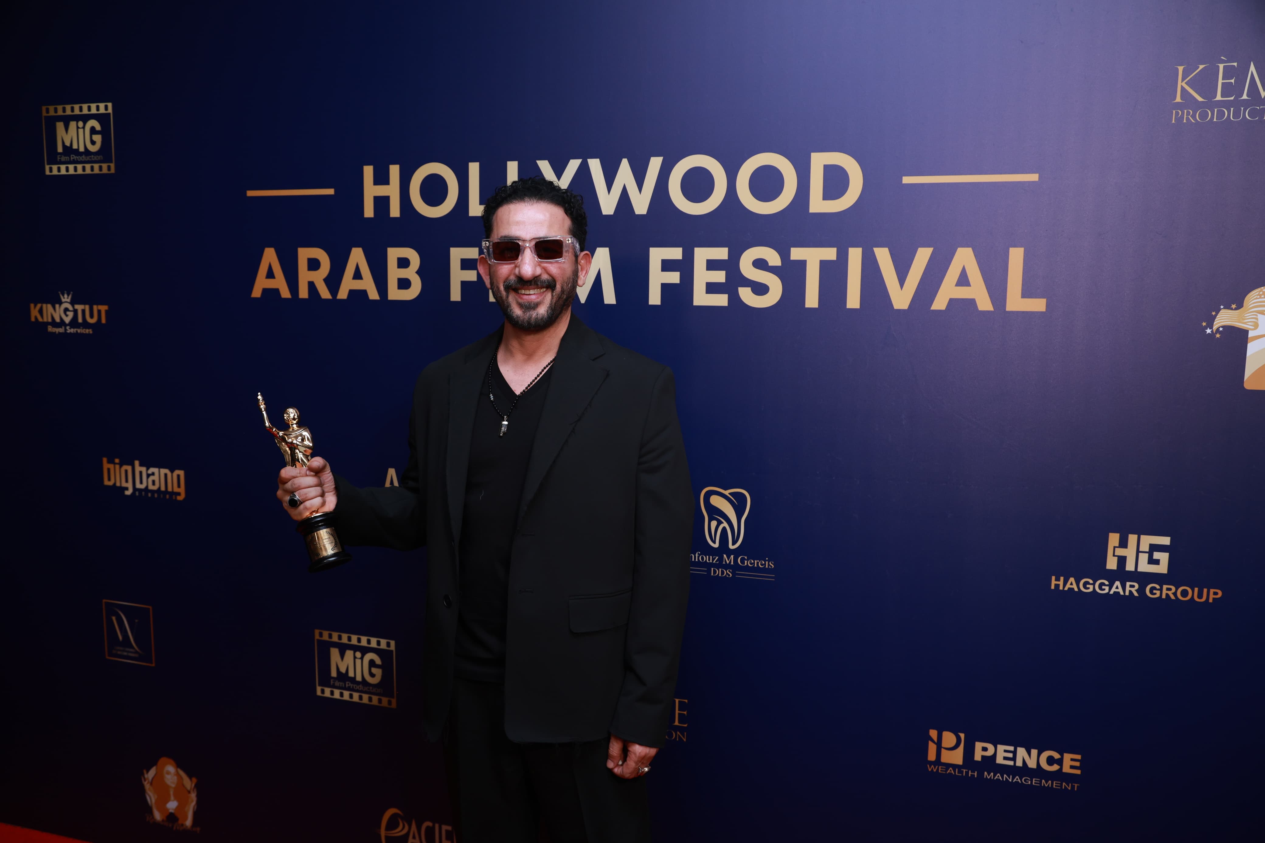 تكريم احمد حلمى