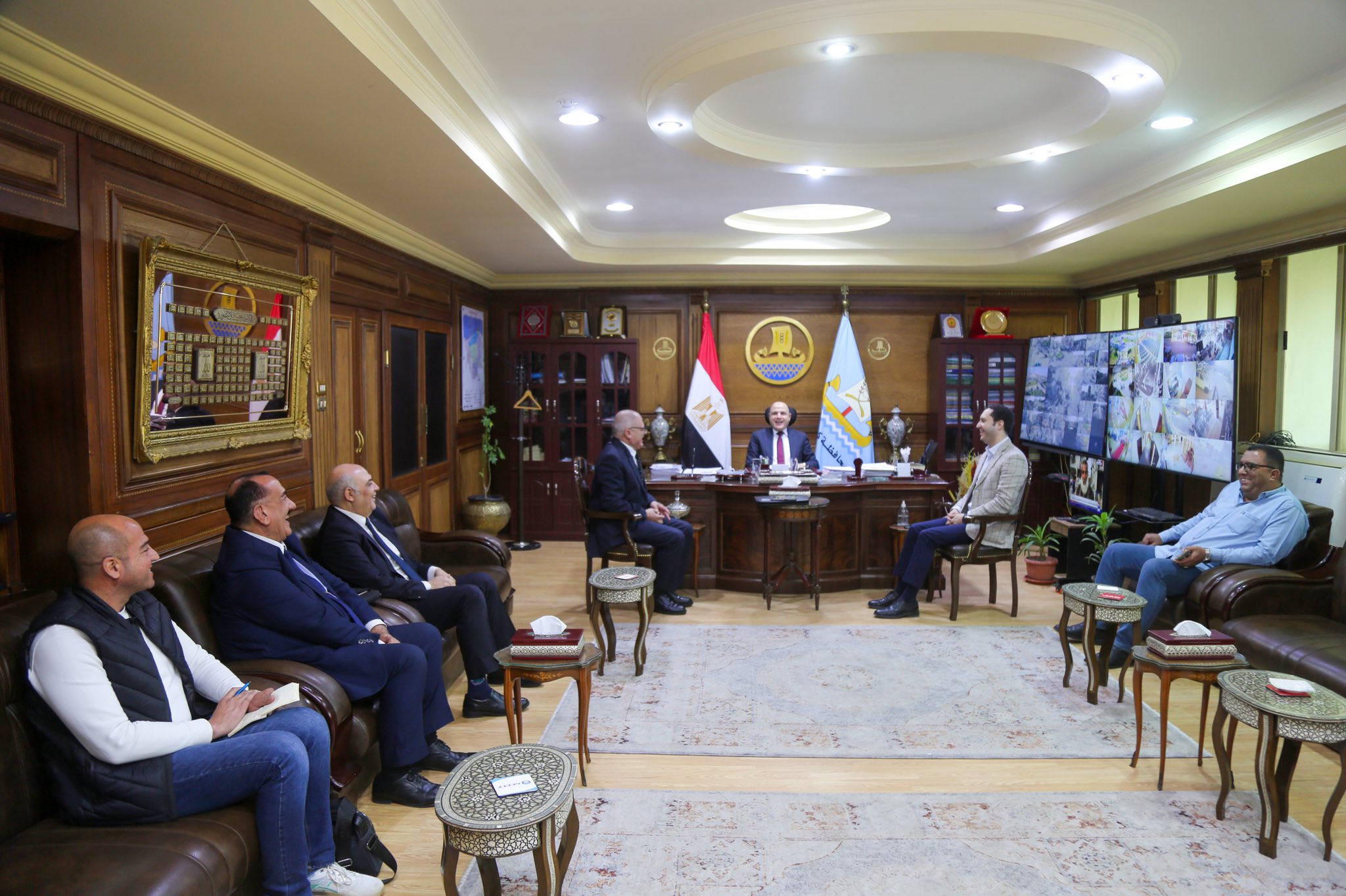 محافظ كفر الشيخ يبحث انشاء منافذ لبيع الاسماك محافظ كفر الشيخ يبحث انشاء منافذ لبيع الاسماك