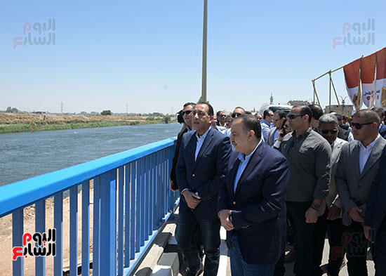 رئيس الوزراء يفتتح مشروع كوبري منقباد العلوى (6)
