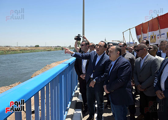 رئيس الوزراء يفتتح مشروع كوبري منقباد العلوى (8)