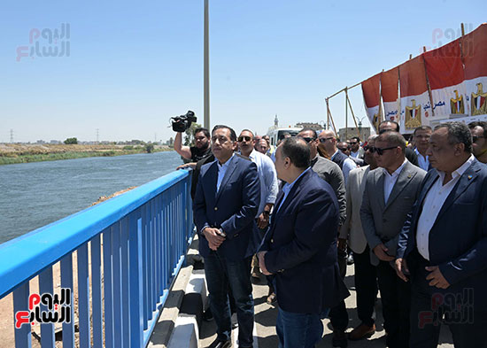 رئيس الوزراء يفتتح مشروع كوبري منقباد العلوى (7)